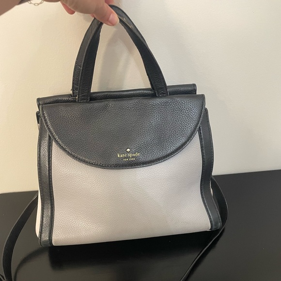 kate spade Handbags - Kate Spade Cobble Hill leather Adrien purse
